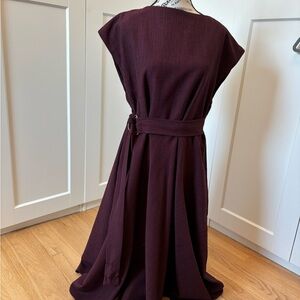 Chic Burgundy Midi Dress